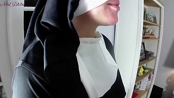 A hot nun sucks my huge cock but her big booty makes me cum to fast!